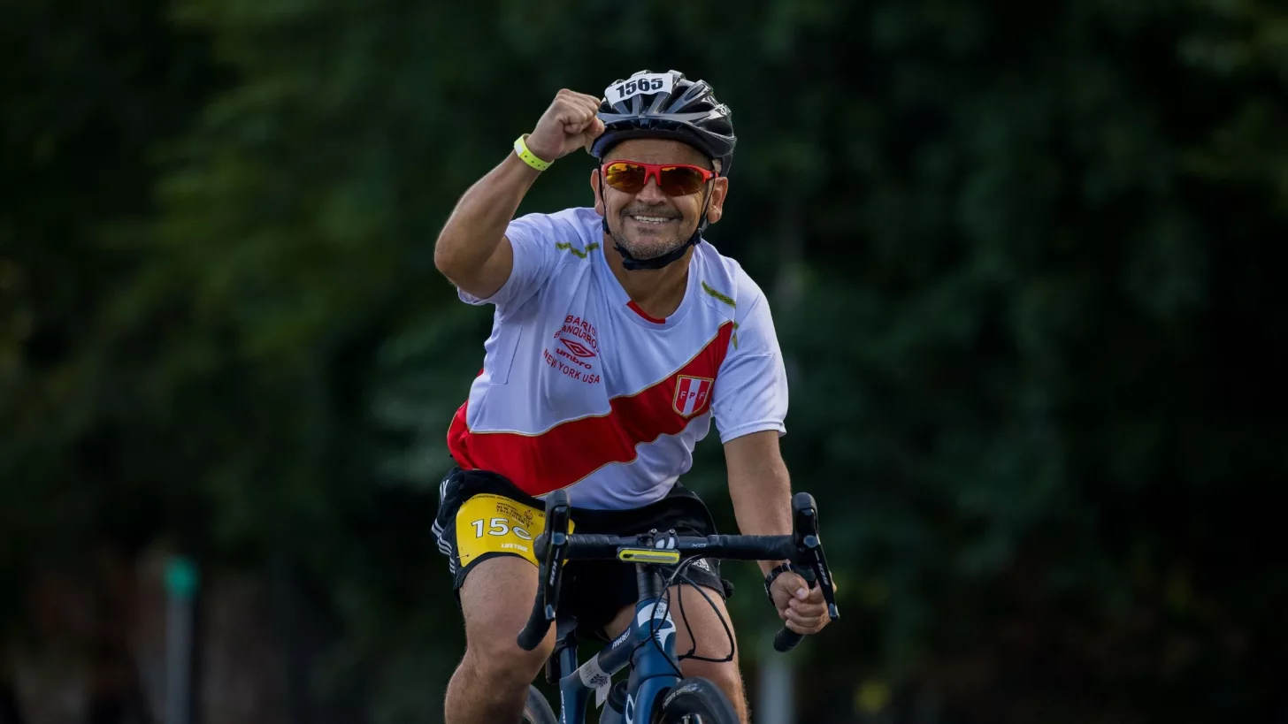 Этот план тренировок для "уикенд-воина" сосредотачивает основную часть подготовки к триатлону на пятницу, субботу и воскресенье.