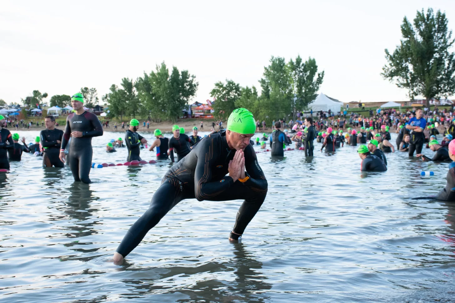Должны ли триатлеты заниматься растяжкой или использовать роликовый массаж для максимальной гибкости? Должны ли триатлеты заниматься растяжкой или использовать роликовый массаж для максимальной гибкости?