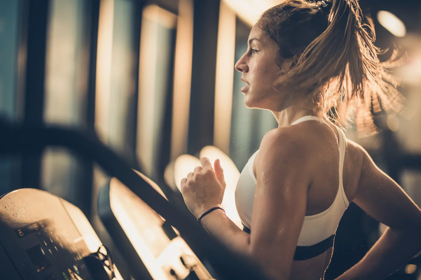 аэробные интервалы на беговой дорожке